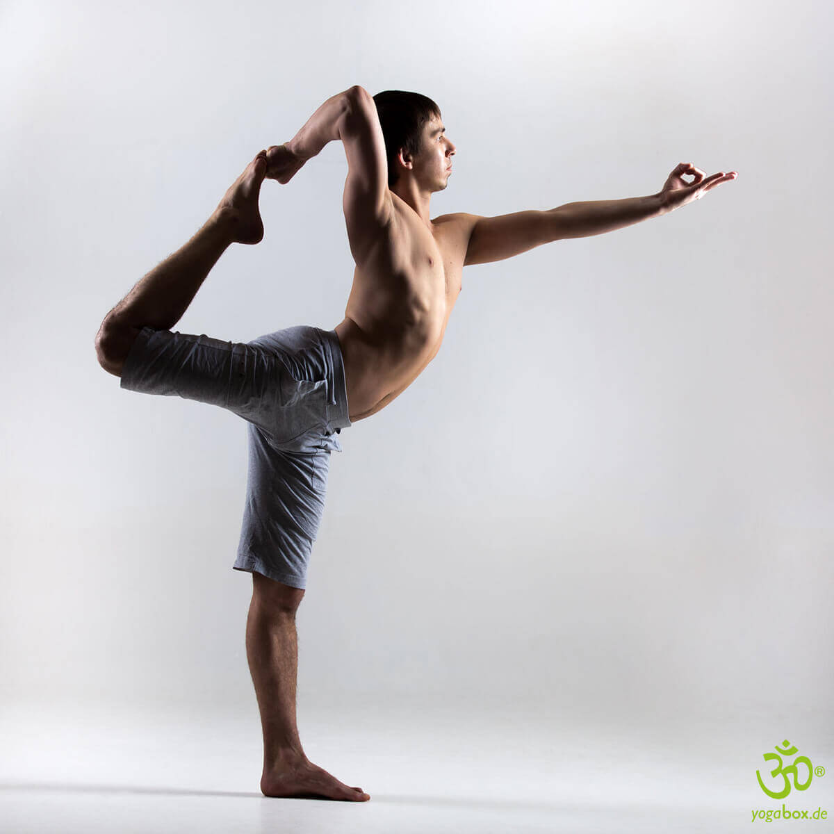 Shivas Tanzhaltung (Natarajasana)