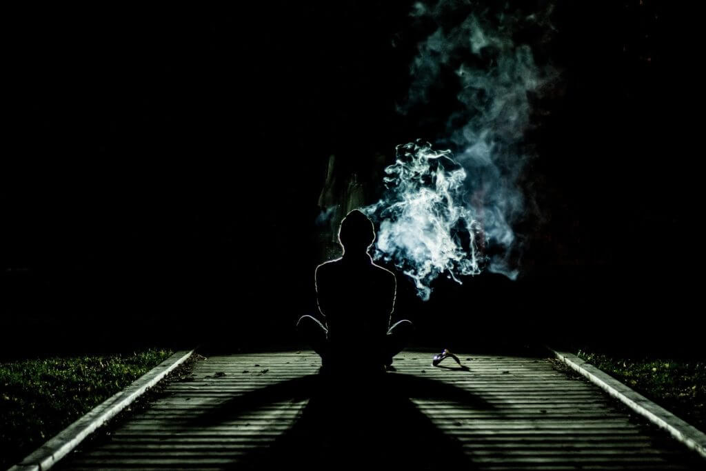 Rauchen aufhören: Wie Dir Yoga helfen kann ein rauchfreies Leben zu führen