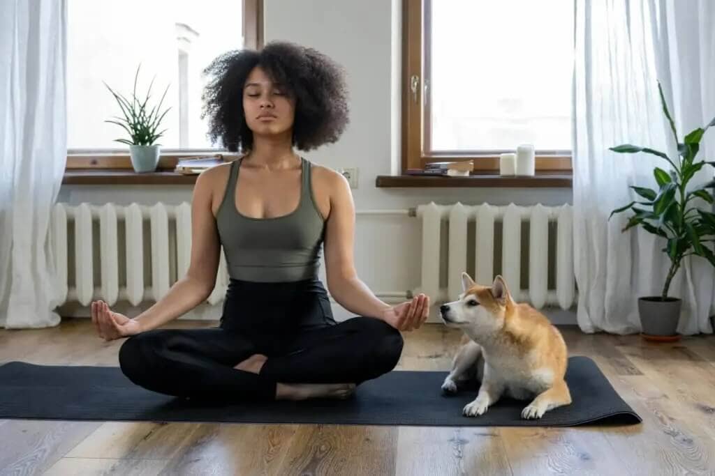 Angst vor dem Zahnarzt? Wie Yoga und gezielte Meditationsübungen helfen können