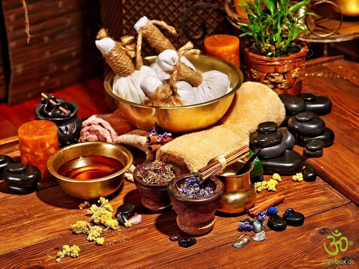 Wellness fürs Zuhause: 5 Rezepte für selbstgemachte Massageöle - yogabox