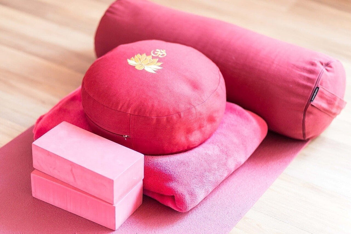 Yoga die Grundausrüstung - Das brauchst du um starten zu können - yogabox