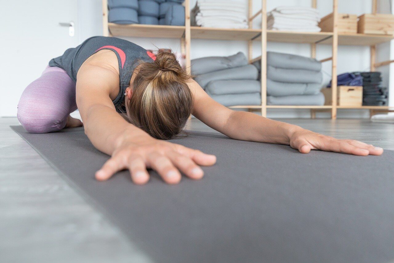 yoga-gdf9cb8886_1280
