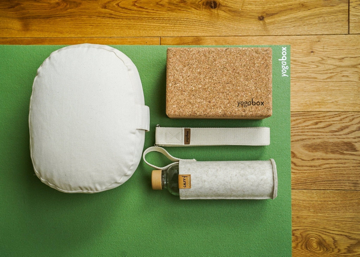 Yoga-Zubehör: Essentiell für deine Praxis - yogabox