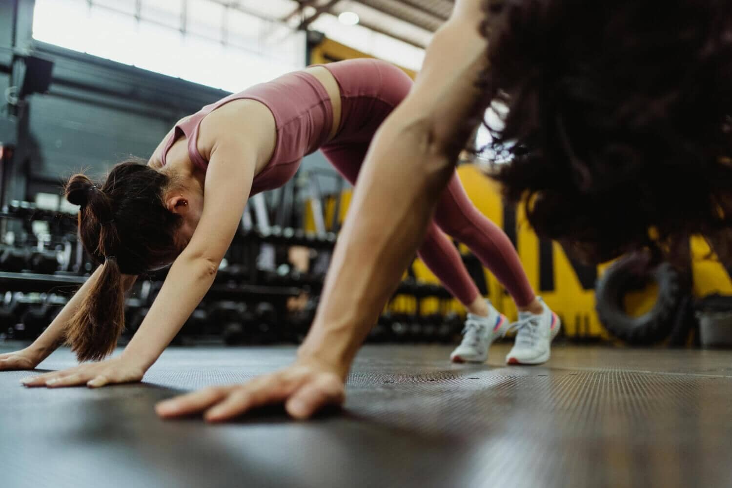 Yoga zur Linderung von Kopfschmerzen – effektive Asanas und Technike