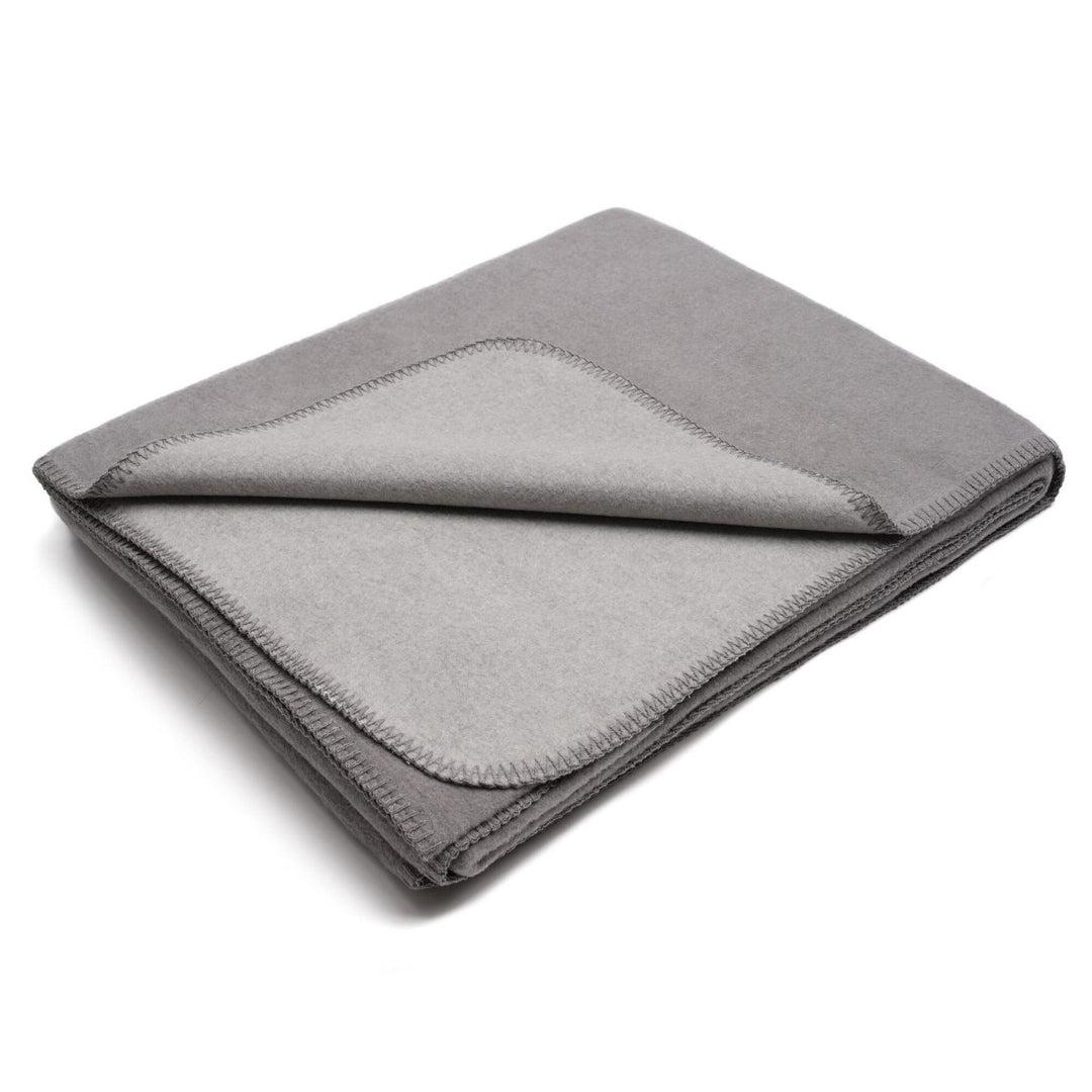 Flauschige Baumwoll Wendedecke zweifarbig - regional hergestellt - YOVANA GmbH • yogabox.de